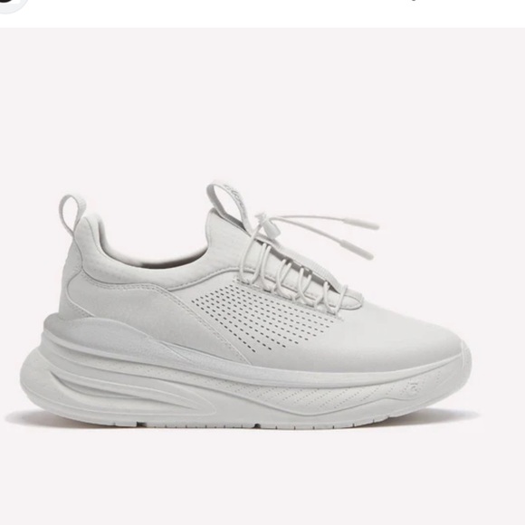 Clove Shoes - NIB Women's Clove Forte White Sneakers